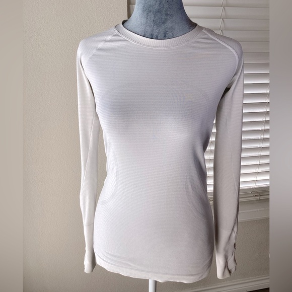 Lululemon Swiftly Tech Long Sleeve Size 6 - Picture 3 of 12